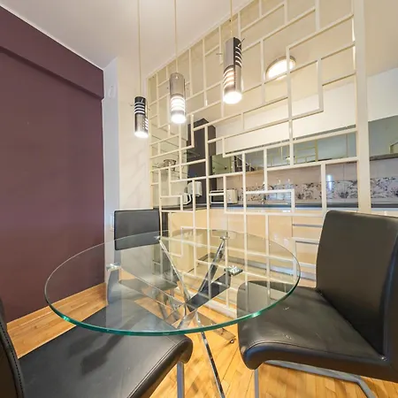 Apartamento Plan Deluxe - Romantic Excape With Whirpool Tub Nis, Centar, Free Parking *