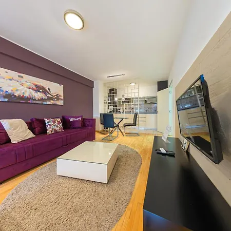 Plan Deluxe - Romantic Excape With Whirpool Tub Nis, Centar, Free Parking Apartment *