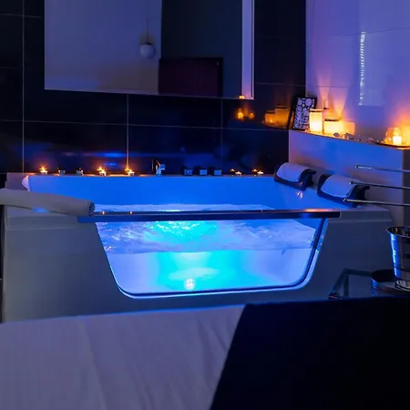 Plan Deluxe - Romantic Excape With Whirpool Tub Nis, Centar, Free Parking Apartamento *