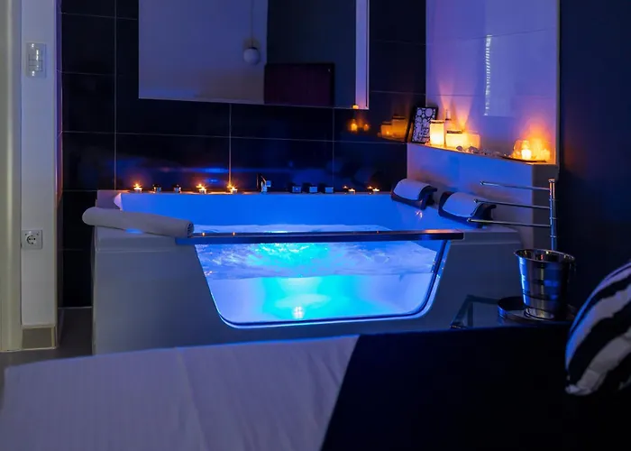 Plan Deluxe - Romantic Excape With Whirpool Tub Nis, Centar, Free Parking شقة *